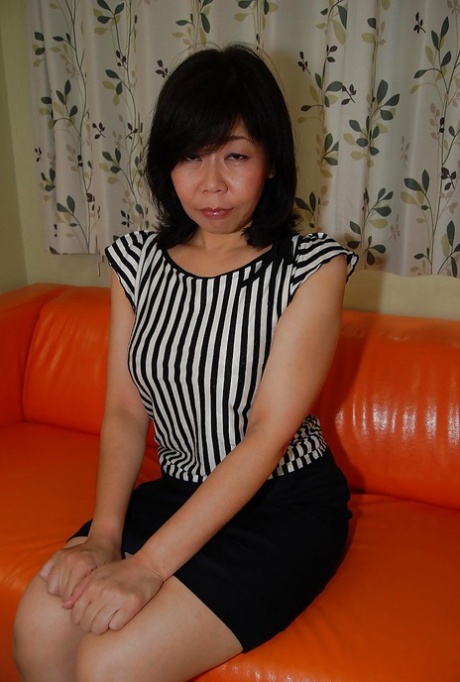 Big tits Asian milf RuRiko Hirai spreads her legs wide open