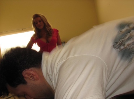 Busty blonde Heather Summers gets an oily tit massage & a thick cum facial