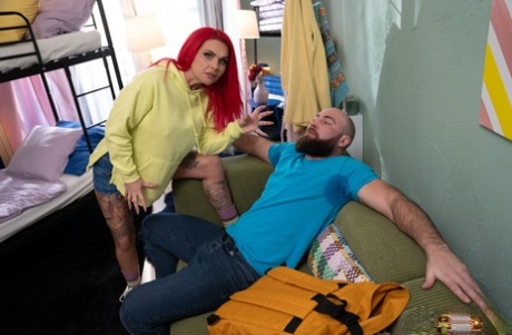 Fake Hub starring Jonny Oblong, Roxi Keogh Hot Pictures